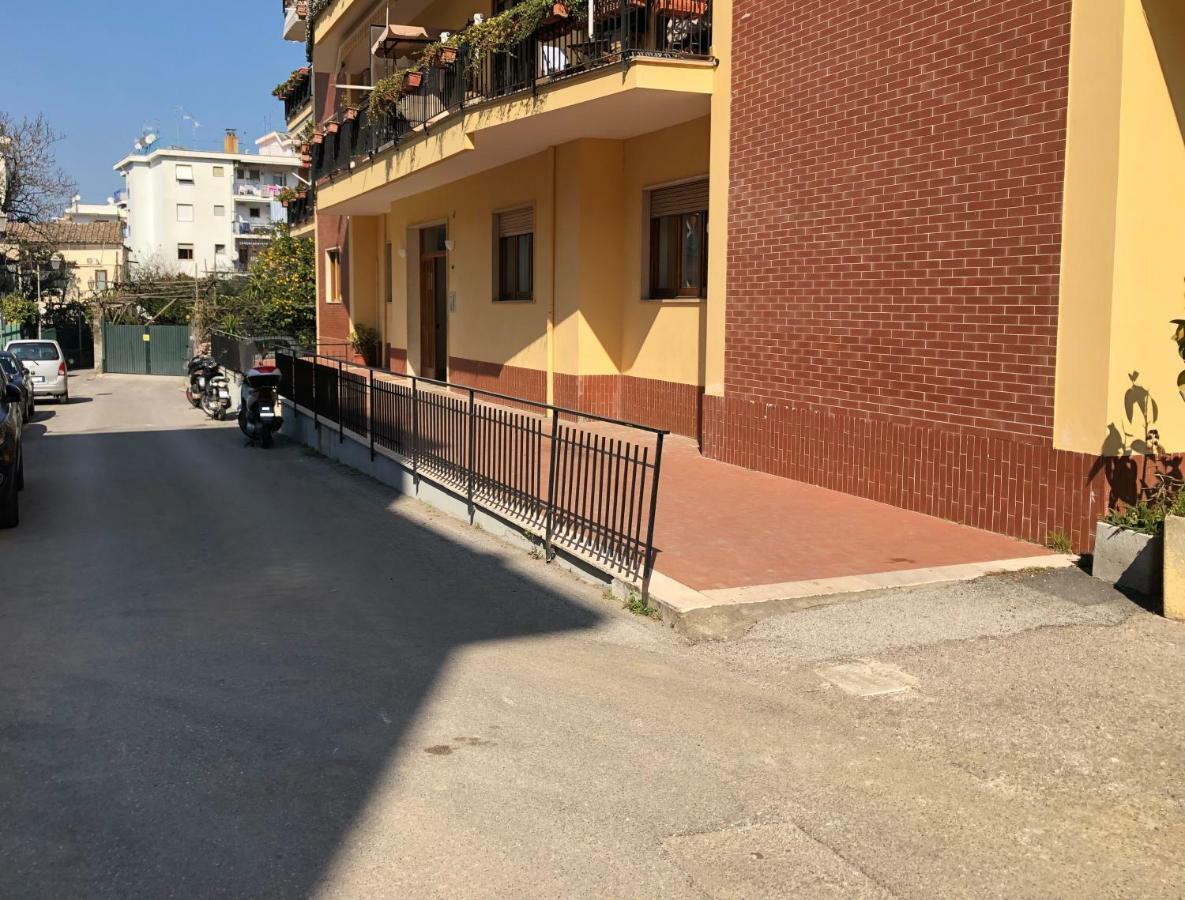Appartamento Le Zagare Sorrento Esterno foto